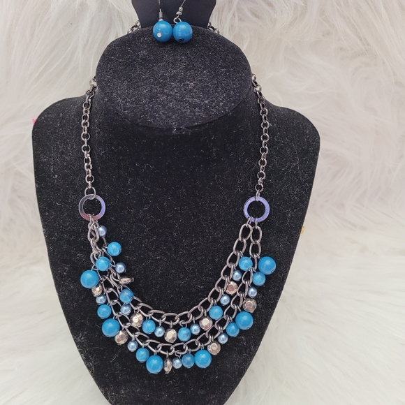 Paparazzi Blue Gunmetal Necklace Set
